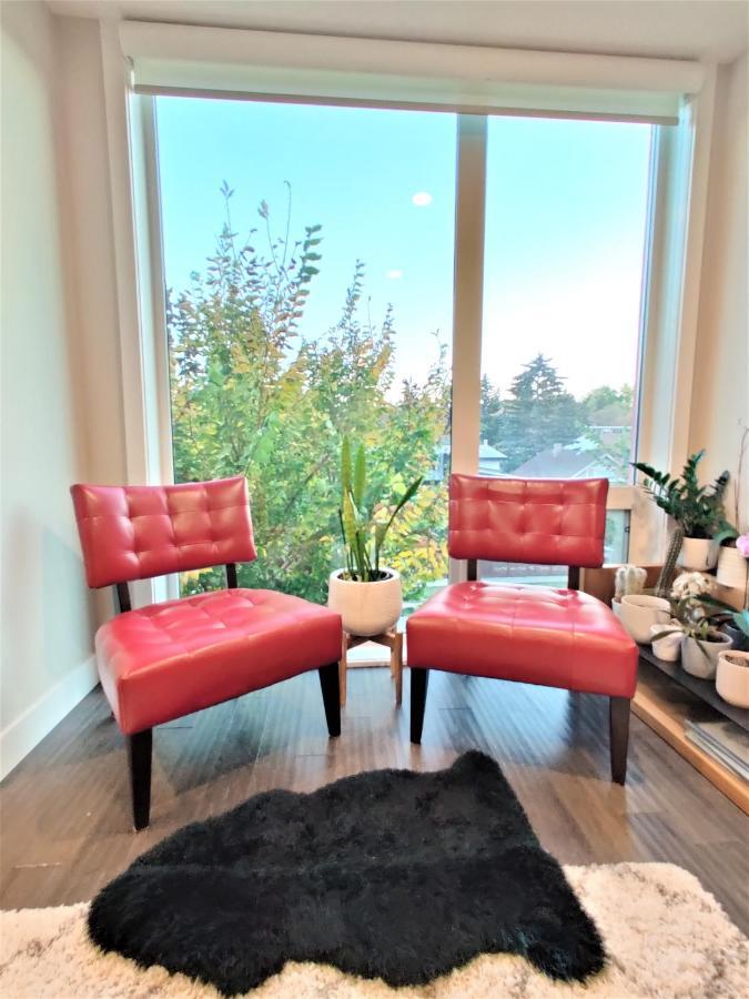 Monki Di Executive Suites - Glas - Luxury Inner City Home 3 Min To Downtown W Private Rooftop Patio Fireplace Calgary Zewnętrze zdjęcie